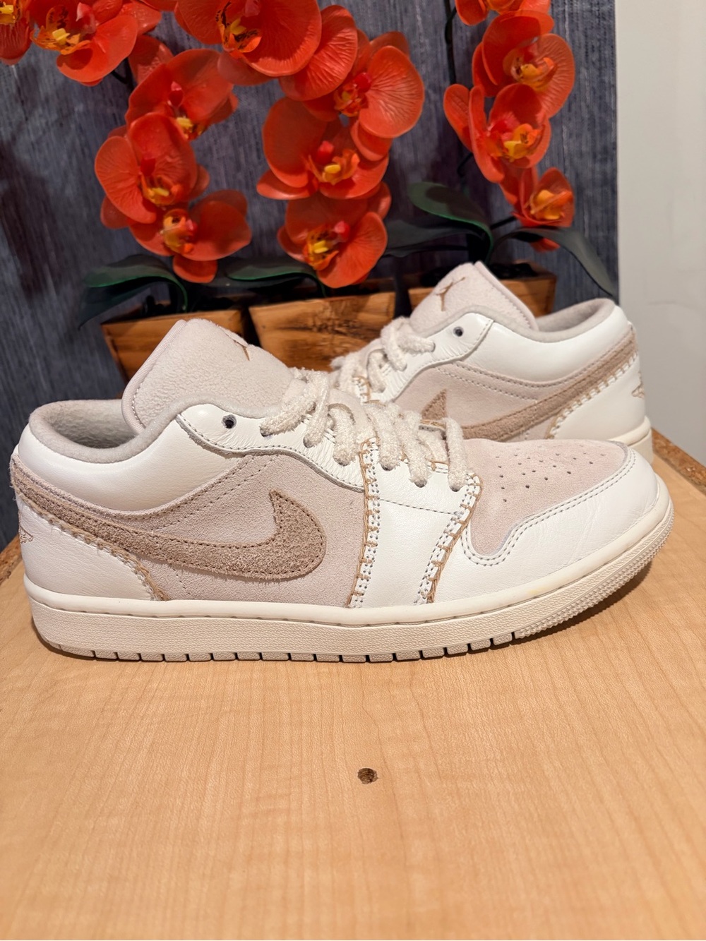 Women’s Low-Top Sneakers in Cream and White
